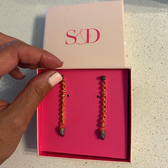 Stella and Dot earrings.  Brand new. Never worn. - Picture 1 of 3